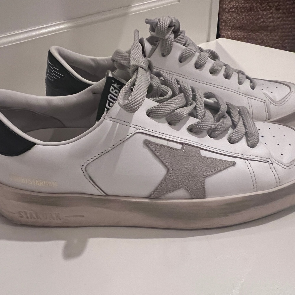 Golden Goose Stardan- AUTHENTIC